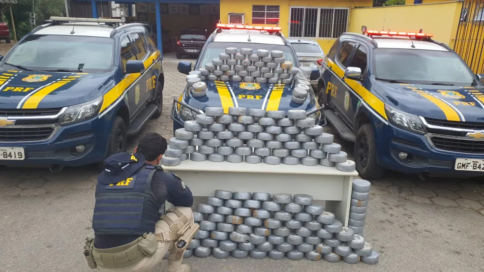 222 kg de cocaína: 'maior apreensão da história feita pela PRF de Teófilo Otoni', diz polícia — Foto: Polícia Rodoviária Federal/divulgação