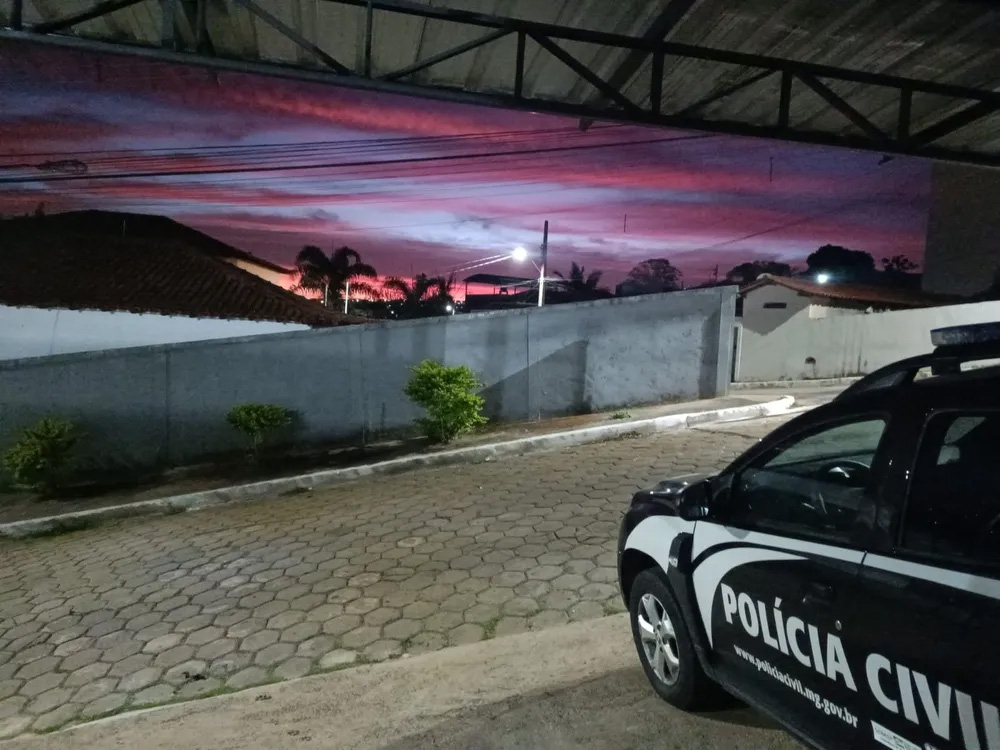 Pai é suspeito de matar filho com golpes de canivete em MG; homem lavou as mãos depois do crime e fugiu — Foto: Polícia Civil